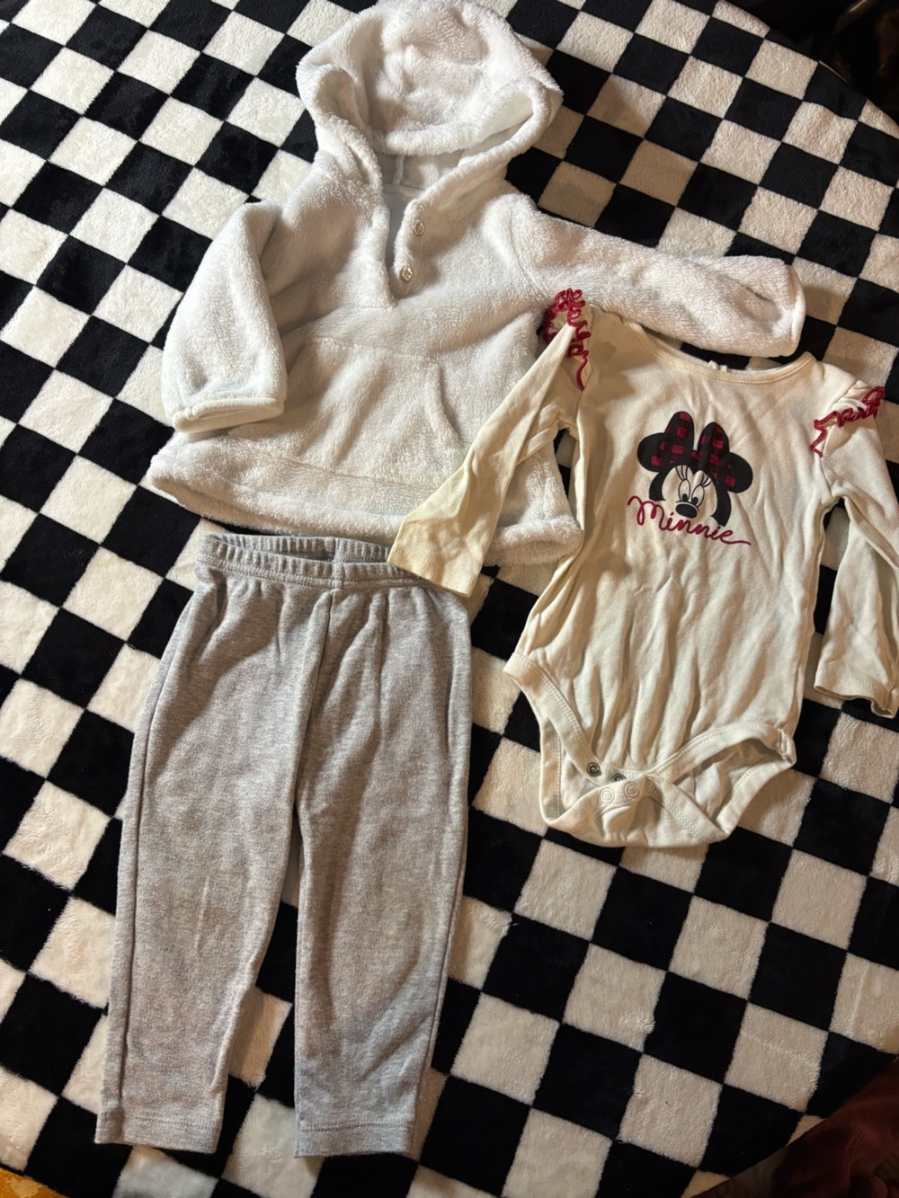 6/12 month Minnie Mouse shirt White Sherpa Hoodie & Gray Leggings Set